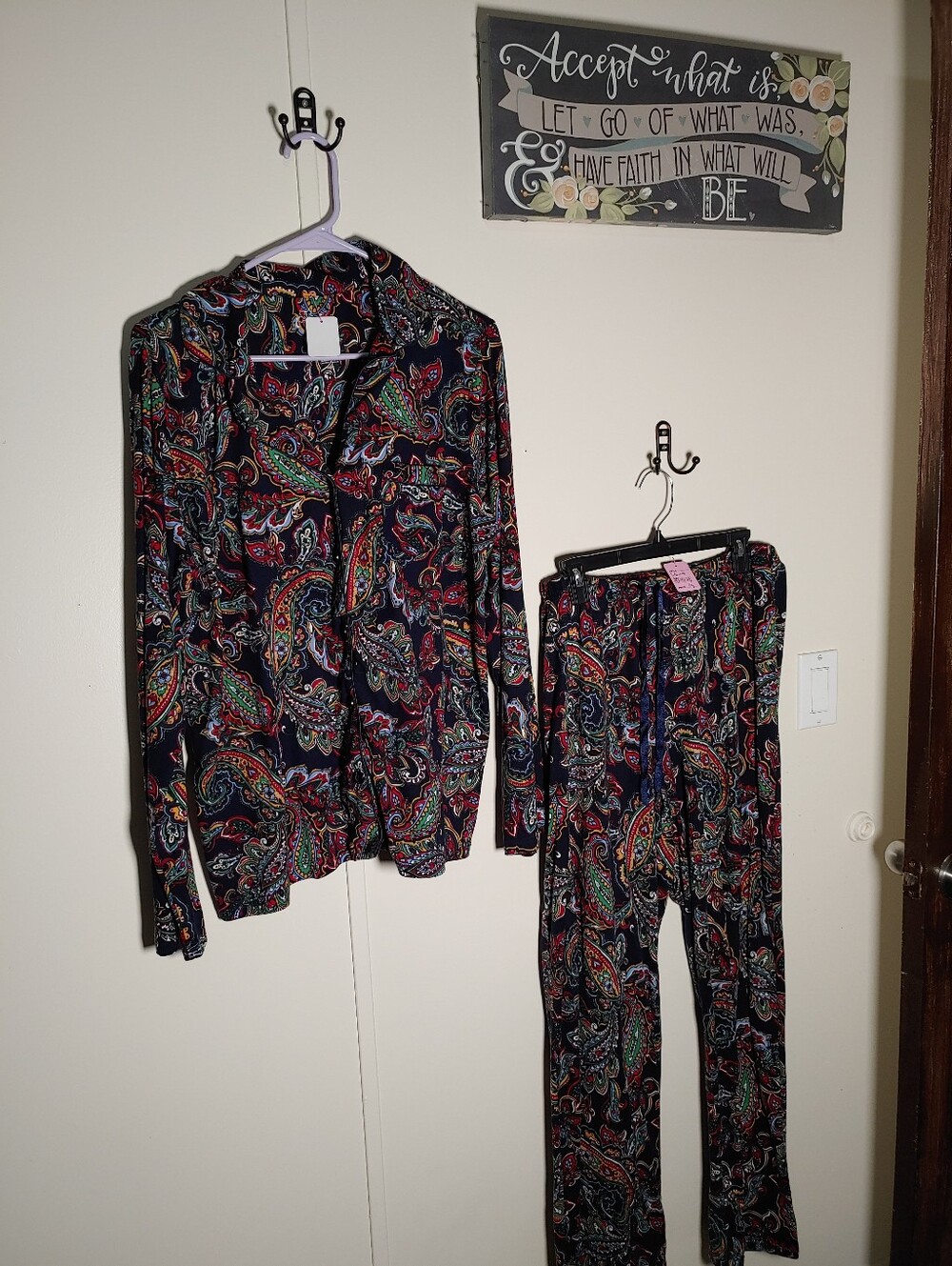 NWOT Croft & Barrow Large Gorgeous Paisley Print Long Sleeve Pajama Set